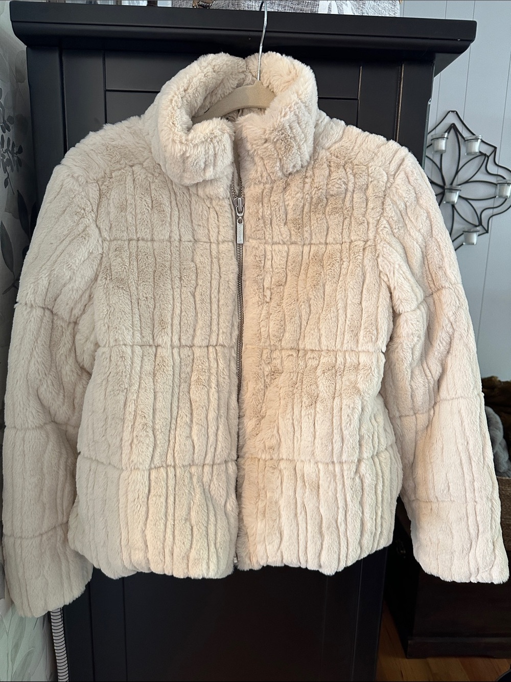 BearPaw Cream Plush Faux-Fur Zip-Up Jacket size XS